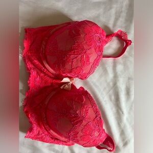 Victoria's Secret Pink Lace Bra with Underwire Support